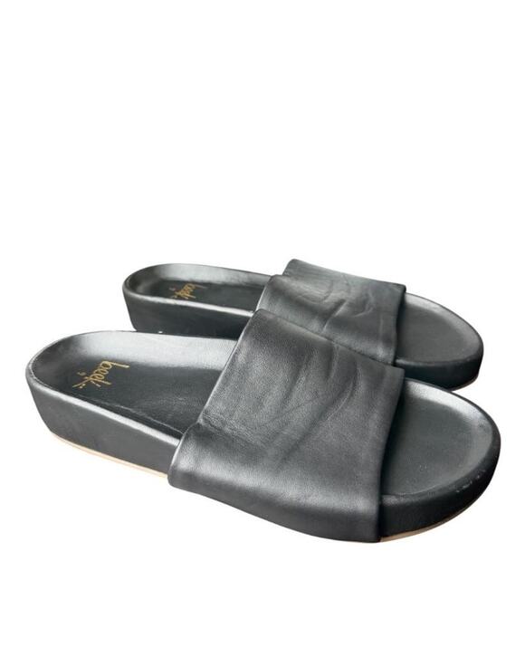 beek Shoes - BEEK Pelican Black Leather Platform Slide Sandal Women size 9